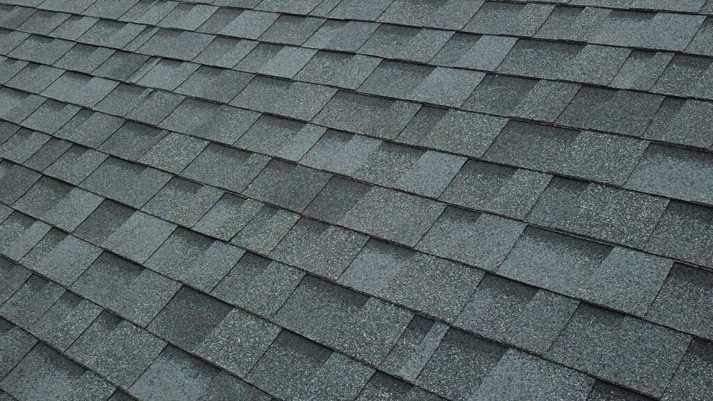Roof Installer, Wisconsin, asphalt shingles